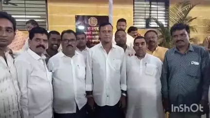 नाशिक: नाशिक मध्ये ठाकरे गटाचे आणि मनसेचे पदाधिकारी आले एकत्र