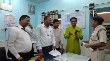 आबू रोड: आबूरोड के लूनियापुरा रेलवे पुल के नीचे अस्थाई टैक्सी स्टैंड पर आक्रोश, असामाजिक तत्वों के आतंक से वार्डवासियों में रोष