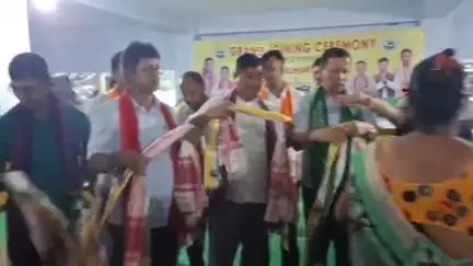 কোকৰাঝাৰ ভাগ: চহৰত প্ৰগতি ভৱনত বিপিএফ ৰ জেষ্ঠ নেতা ভৰত শৰ্মাই ২০০ ৰো অধিক সমৰ্থক ক লগত লৈ ইউ পি পি এল দলত যোগদান
