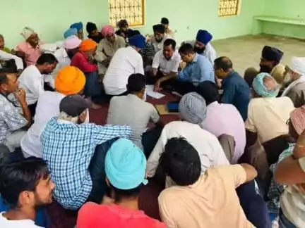 जसपुर: एसडीएम ने ग्राम फाजलपुर के गुरुद्वारे में जनता दरबार लगाया