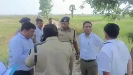 मशरक: बंगरा में बनेगा बिहार विशेष सशस्त्र पुलिस कैम्प, डीआईजी, डीएम सहित अन्य ने किया निरीक्षण