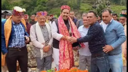 कुल्लू: मंत्री विक्रमादित्य ने राजकीय महाविद्यालय गाडागुशेणी के निर्मित भवन का निरीक्षण किया