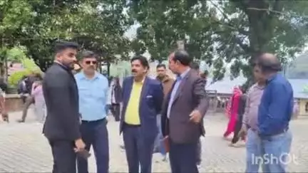 नैनीताल: सीएम के कार्यक्रम स्थल का अधिकारियों ने लिया जायजा