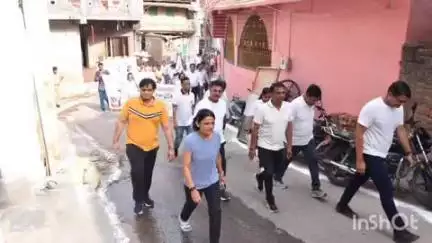 લુણાવાડા: વિશ્વ પર્યાવરણ દિવસ નિમિત્તે કુવારા ચોક ખાતેથી રેલી યોજાઇ