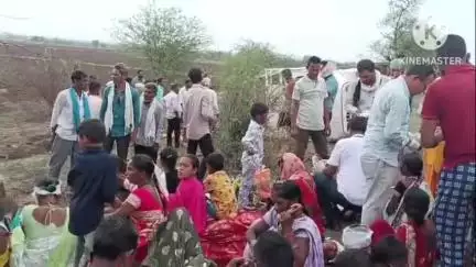 सिदार खपरी के पास छट्ठी कार्यक्रम में जा रहे ग्रामीणों से भरी पिकअप पलटी, हादसे में 4 लोग गंभीर, 15 लोग हुए घायल