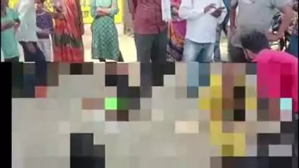 कुंडा: बरई मोड़ के पास तेज रफ्तार डंपर ने बाइक सवार को मारी जोरदार टक्कर, 8 वर्ष के मासूम की हुई मौत