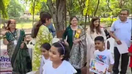 जळगाव: महात्मा गांधी उद्यानात जागतिक पर्यावरण दिनानिमित्त चित्रकला स्पर्धा; विद्यार्थ्यांचे पथनाट्य ठरले आकर्षण