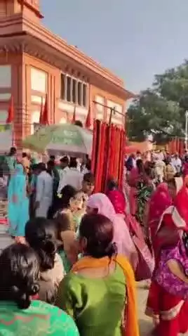 लंभुआ: धोपाप में उमड़ा आस्था का जन सैलाब, लाखों श्रद्धालुओं ने आदि गंगा गोमती में लगाई डुबकी