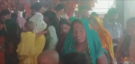 सगड़ी: महराजगंज स्थित भैरव धाम पर गंगा दशहरा पर भक्तों का सैलाब उमड़ा, पुलिस प्रशासन रहा मुस्तैद, मेले में भीड़