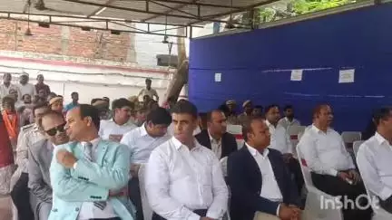 मधुबनी: जिला कोर्ट परिसर में विश्व पर्यावरण दिवस पर कार्यक्रम का आयोजन