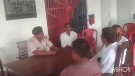 कृत्यानंद नगर: चंपानगर थाना परिसर में आगामी बकरीद पर्व को लेकर अपर थानाध्यक्ष ने जनप्रतिनिधियों के साथ शांति समिति की बैठक की