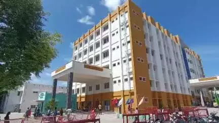 திருப்பத்தூர்: பெரியகாரப்பட்டு பகுதியில் அரளிப்பூ சாப்பிட்டு மூன்று வயது பெண் குழந்தை மயக்கம்