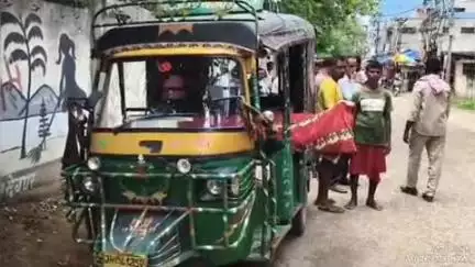 देवघर: नोखीला गांव में शौच करने गए युवक की करंट लगने से मौत