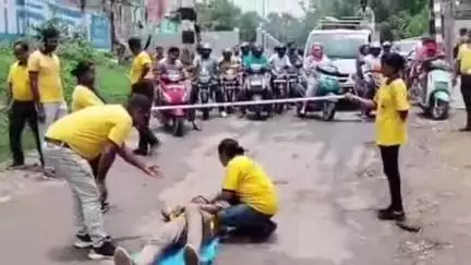गोलमुरी-सह-जुगसलाई: टाटानगर में रेलवे क्रॉसिंग सुरक्षा को लेकर नुक्कड़ नाटक के माध्यम से लोगों को जागरूक किया गया