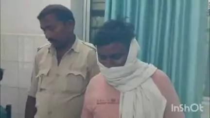 भभुआ: बड़ौरा चेक पोस्ट के पास उत्पाद विभाग की पुलिस ने 68 पीस शराब के साथ एक धंधेबाज को किया गिरफ्तार, बाइक जब्त