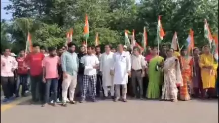 অমরপুর: জেলা হাসপাতালের বিভিন্ন সমস্যা নিয়ে 16 দফা দাবিতে সুপারকে ডেপুটেশন দিল জেলা কংগ্রেস