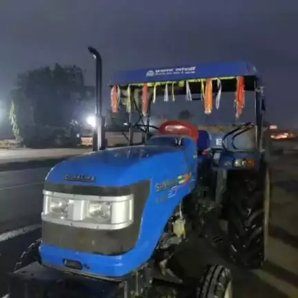 चांडिल: चौका से अवैध बालू परिवहन करते 2 हाइवा और 1 ट्रैक्टर को ज़िला खनन विभाग की टीम ने पकड़ा