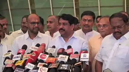 கோவை தெற்கு: "கர்நாடகாவில் சரியான ஏற்பாடு செய்யாததால் 11 பேர் பலி" - விமான நிலையத்தில் பாஜக மாநில தலைவர் நயினார் நாகேந்திரன் பேட்டி
