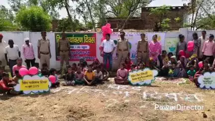 राजापुर: विश्व पर्यावरण दिवस के अवसर पर मानिकपुर द्वितीय रेंज रानीपुर टाइगर रिजर्व के तत्वाधान में किया गया वृक्षारोपण