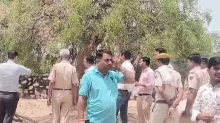 बागौड़ा: बागोड़ा में श्मशान में 4 डॉक्टरों ने गड्ढे में उतरकर किया पोस्टमॉर्टम, 10 दिन पुरानी लाश सड़ी