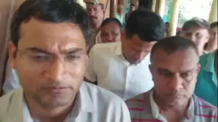 শিলচর: জল কমলে স্লুইসগেটের মেরামত করা হবে,কাটিগড়ায় বললেন কাছাড়ের জেলাকমিশনার