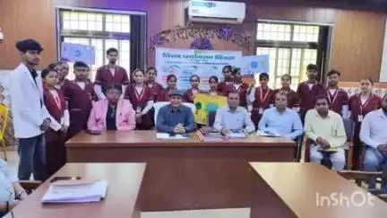 रॉबर्ट्सगंज: सीएमओ ऑफिस सोनभद्र में विश्व पर्यावरण दिवस के मौके पर एक गोष्ठी का आयोजन किया गया