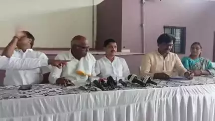 जालना: जालन्यात मातोश्री लॉन्स येथे अंबड,घनसावंगी ऊस उत्पादक आणि कामगार संघर्ष समितीची पत्रकार परिषद संपन्न.