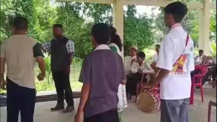 সোণাৰি: চলা গ্ৰাম্য অভয়াৰণ্য সংৰক্ষণ সমিতি আৰু বন বিভাগৰ যৌথ উদ্যোগত চলা সংৰক্ষিত বনাঞ্চলত বিশ্ব পৰিৱেশ দিৱস পালন