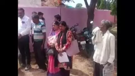बरघाट: बरघाट के ग्राम दौंदीवाडा में वृक्षारोपण कार्यक्रम में ग्राम सरपंच, जनप्रतिनिधि और ग्रामीण हुए शामिल