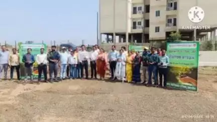 खरगौन: नपा खरगोन द्वारा विश्व पर्यावरण दिवस पर 'वूमेन फॉर ट्री' के तहत पौधारोपण कार्यक्रम का शुभारंभ