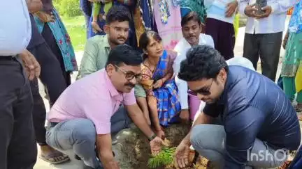 अंबाह: “एक पेड़ माँ के नाम” अभियान के तहत तालाब पर वृक्षारोपण कार्यक्रम आयोजित