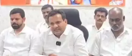 ಶಿಡ್ಲಘಟ್ಟ: ಆರ್ ಸಿಬಿ ಗೆಲುವಿನ ಸಂಭ್ರಮಾಚರಣೆ ವೇಳೆ ನಡೆದ ದುರಂತದ ಬಗ್ಗೆ ನ್ಯಾಯಾಂಗ ತನಿಖೆಯಾಗಬೇಕು,ನಗರದಲ್ಲಿ ಬಿಜೆಪಿ ಮುಖಂಡ ಸೀಕಲ್ ರಾಮಚಂದ್ರೇಗೌಡ