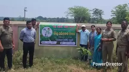 ଯଶିପୁର: ସୁକ୍ରୁଳି ଠାରେ ବନ ବିଭାଗ   ତରଫରୁ "ବୃକ୍ଷ ରୋପଣ" କାର୍ଯ୍ୟକ୍ରମ ,ଯୋଗ ଦେଲେ ବିଡ଼ିଓ