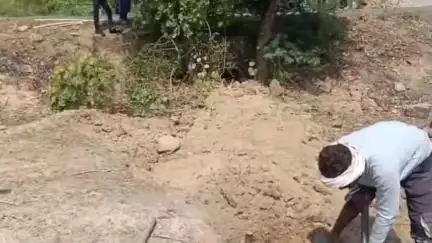 कोटड़ी: रीठ क्षेत्र की चंबल प्रोजेक्ट की लाइन से 12 अवैध कनेक्शन काटे गए