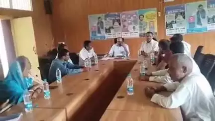 मरकच्चो: मरकच्चो प्रखण्ड मुख्यालय के सभागार में NFSA की बैठक गुरुवार को 3 बजे सम्पन्न हुई