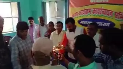मशरक: प्रखंड कार्यालय के सभागार में बीस सूत्री प्रखंड समिति की बैठक आयोजित की गई