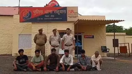 लालसोट: राहुवास पुलिस ने ऐरिया डोमिनेशन के तहत ताश पत्तों से जुआ खेलते 2 व्यक्तियों और शांतिभंग के आरोप में 6 को गिरफ्तार किया