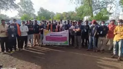 खरगौन: नगर पालिका परिषद खरगोन द्वारा कचरा वाहन चालकों और हेल्परों को दिया गया प्रशिक्षण