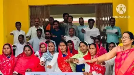 नगर पंचायत बाराद्वार के अध्यक्ष नारायण कुर्रे और उपाध्यक्ष जितेश शर्मा ने विश्व पर्यावरण दिवस पर किया पौधरोपण