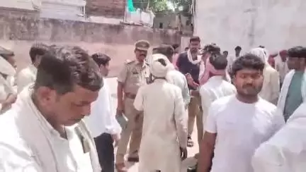 महोबा: जिला अस्पताल की बड़ी लापरवाही, मोर्चरी में शवों की अदला-बदली से हड़कंप, परिजनों ने किया हंगामा