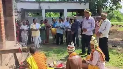 ବୌଦ୍ଧ ସଦର: ଚାରିଚକ ସ୍ଥିତ ଠିଡ଼ିକାଜୋର ଶ୍ରୀପୁରୁଷୋତ୍ତମ ଦିବ୍ୟଧାମ ଜଗନ୍ନାଥ ମନ୍ଦିର ରଥଖଳାରେ ଆରମ୍ଭ ହେଲା ରଥ ନିର୍ମାଣ କାର୍ଯ୍ୟ