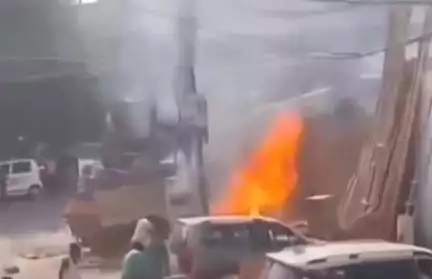 ग्वालियर गिर्द: ग्वालियर: दौलतगंज पुलिस चौकी के पीछे ट्रांसफार्मर में लगी आग