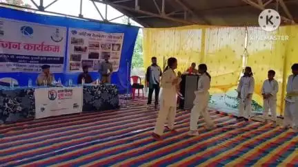 आगर: एसपी कार्यालय परिसर में चल रहे मार्शल आर्ट शिविर का समापन, एसपी ने कहा- आत्मरक्षा आज के समय की अनिवार्यता