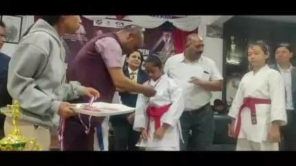 વડોદરા પશ્ચિમ: નેપાળમાં આયોજિત બીજી આંતરરાષ્ટ્રીય કરાટે ચેમ્પિયનશિપમાં વડોદરાના નવ ખેલાડીઓએ વિજય ધ્વજ ફરકાવ્યો