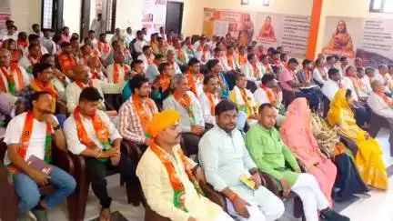 शिकोहाबाद: मोदी सरकार के 11 साल पूरे होने पर फ़िरोज़ाबाद में कार्यशाला आयोजित, 9 से 21 जून तक चलेगा संकल्प से सिद्धि अभियान