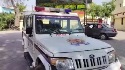 कैराना: कैराना कोतवाली पुलिस ने शामली बाईपास फ्लाईओवर के निकट से अवैध हथियार और बाइक के साथ 2 आरोपियों को किया गिरफ्तार