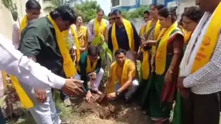 बड़वाह: बड़वाह में हम फाउंडेशन भारत संस्कृति शाखा ने एसडीएम के सानिध्य में विश्व पर्यावरण दिवस मनाया