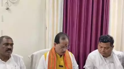 मुशहरी: परिसदन में डिप्टी सीएम विजय कुमार सिन्हा ने की प्रेस वार्ता