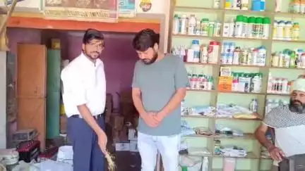 शामली: शामली में कृषि विभाग की छापेमारी के दौरान बीज की दुकानों से लिए गए 12 नमूने, एक दुकानदार को जारी किया गया नोटिस