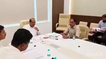 निलंगा: जलसंपत्ती मंत्री राधाकृष्ण विखे पाटील यांची मंत्रालयात मसाला मध्यम प्रकल्पासंदर्भात आमदार निलंगेकर यांनी घेतली भेट